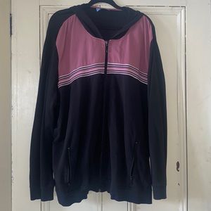 Pennington’s activewear sweater 4X